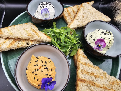 Tapas cu Cremă de Brânză